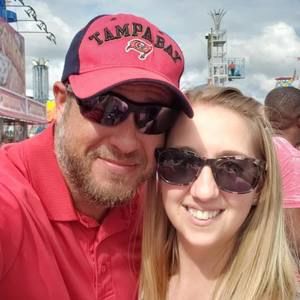 Meet your Posher, Elizabeth